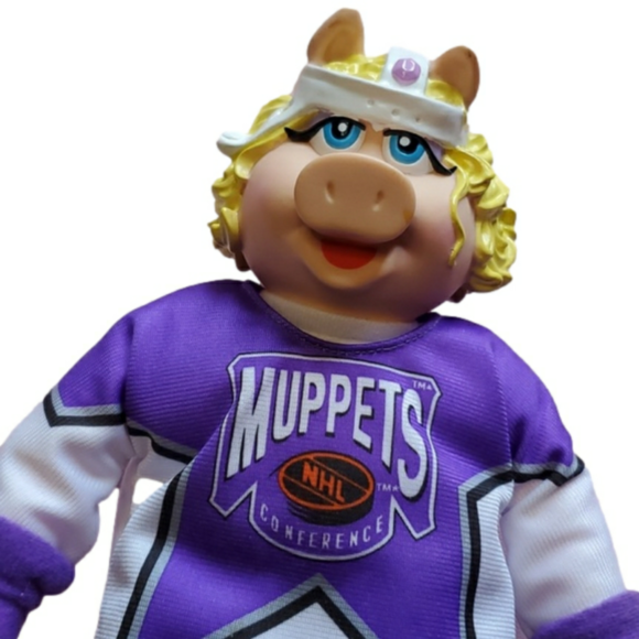 Collectible 1995 McDonald's NHL Miss Piggy Muppets Plush Doll *original tags* - Picture 1 of 6